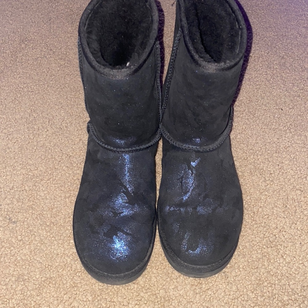 UGG BOOTS